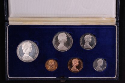 Australia 1966 Proof Coin Set - Dark Blue Case - Image 2