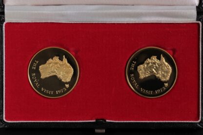 Matthew Garrett 1973 2pc Gold Medal Set Sydney Opera House Opening/Royal Visit - Image 2