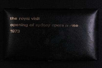 Matthew Garrett 1973 2pc Gold Medal Set Sydney Opera House Opening/Royal Visit - Image 3