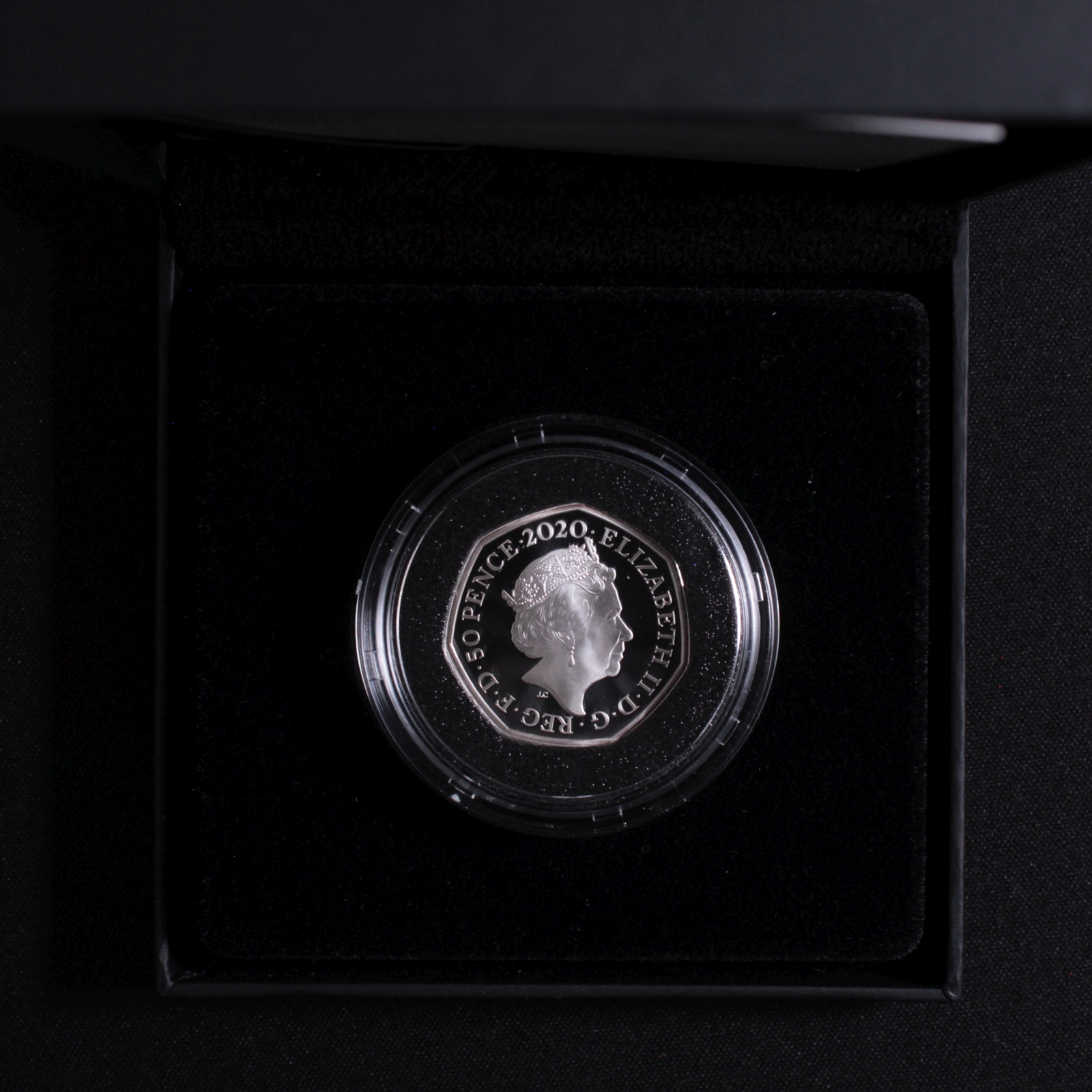 United Kingdom 2020 Iguanodon 50p Fifty Pence Silver Proof Coin - Image 2