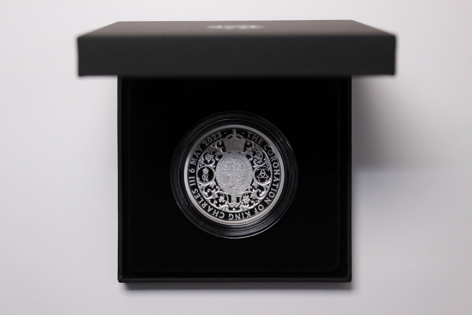 UK 2023 The Coronation of His Majesty King Charles III 2oz Silver Proof Coin - Image 2