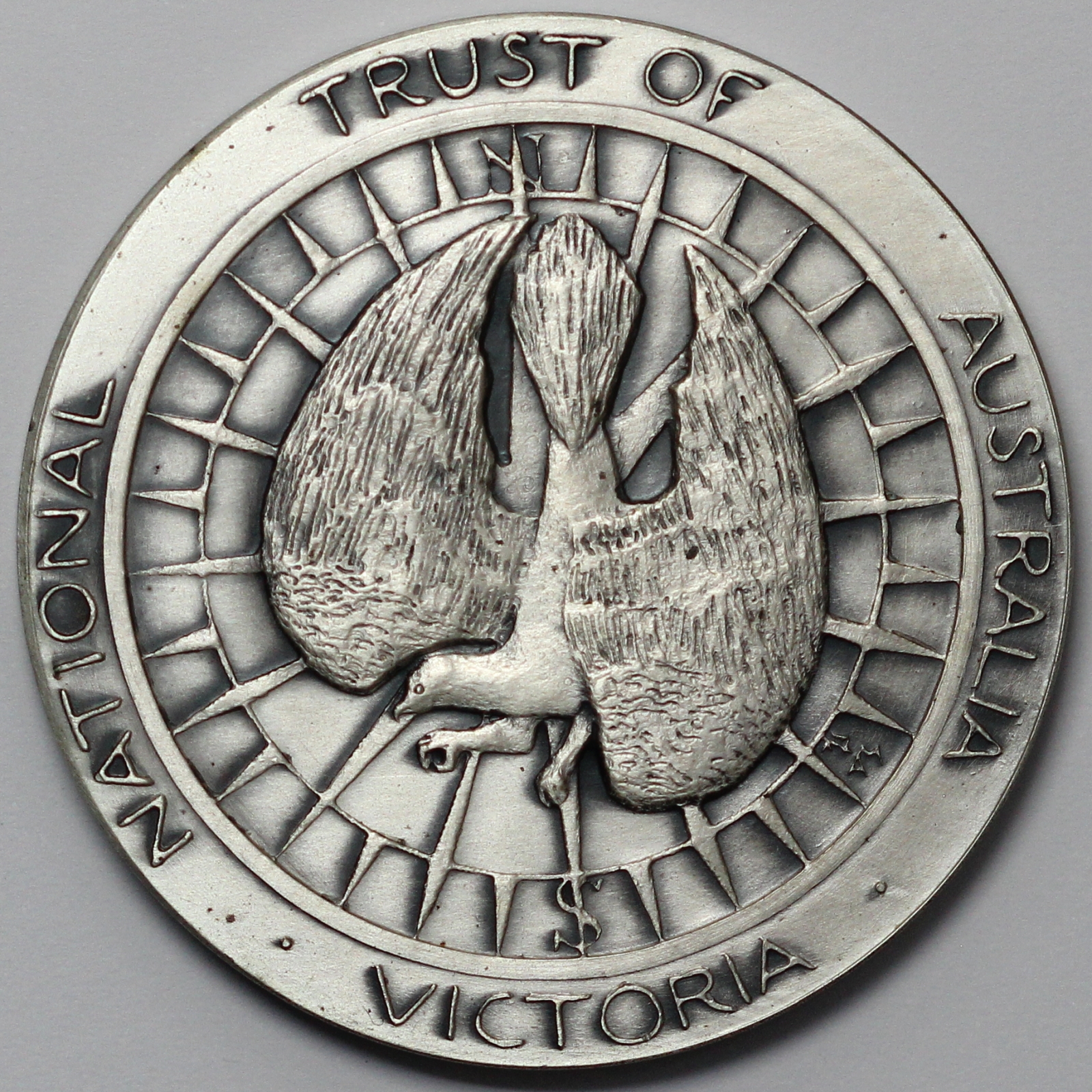 1970 James Cook National Trust of Australia Victoria Andor Meszaros Silver Medal - Image 3