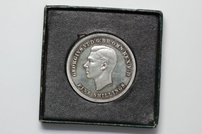 Great Britain 1951 Festival of Britain Crown (5 Shillings) with Box and Leaflet - Image 2