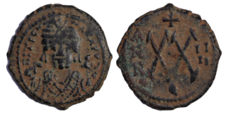 Ancient Coin Byzantine Half Follis Maurice AD 585-586 Sear 534